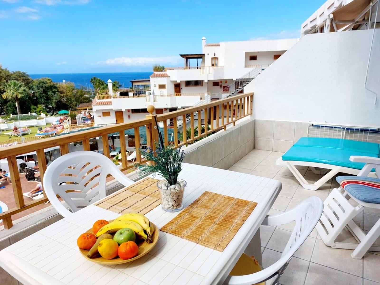 First Line Geranios Ocean View Air Conditioned 50 M From La Pinta Daire *
